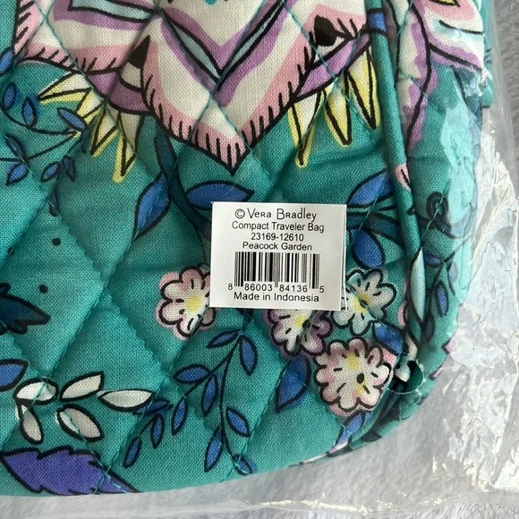 Vera Bradley Compact Traveler Bag Peacock Garden - Picture 5 of 9